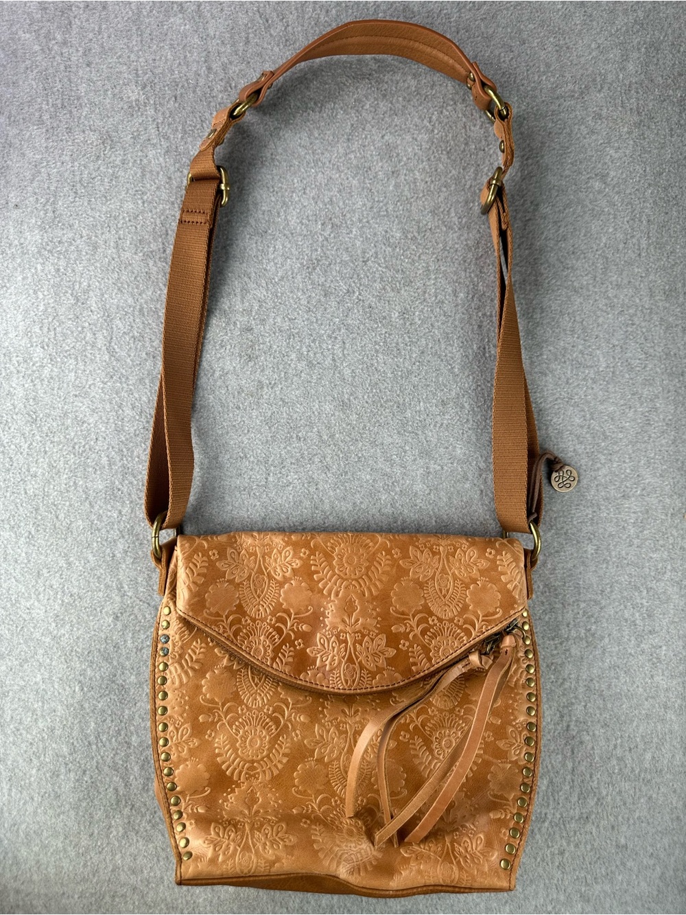 The Sak Silverlake Flap Crossbody Leather Purse Bag In Tobacco Floral Embossed